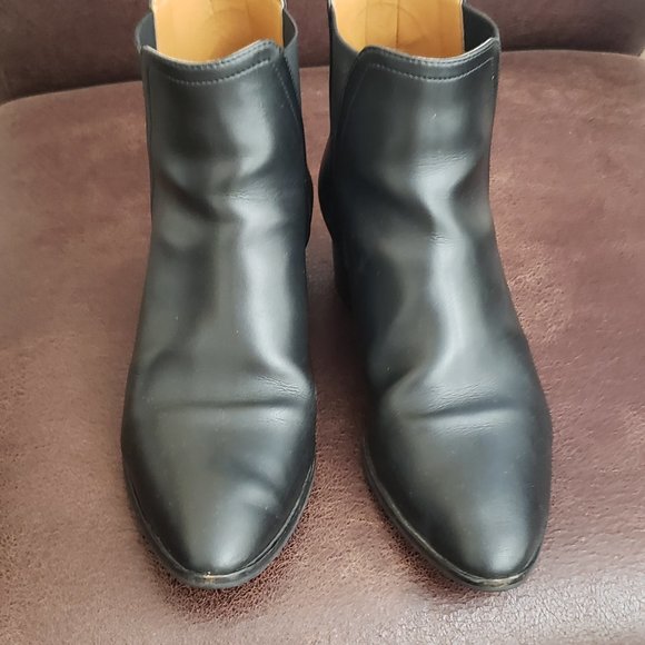 Will's Vegan Point Toe Chelsea Boots - 8.5 - Picture 1 of 6